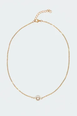 Center Stage Pearl Necklace