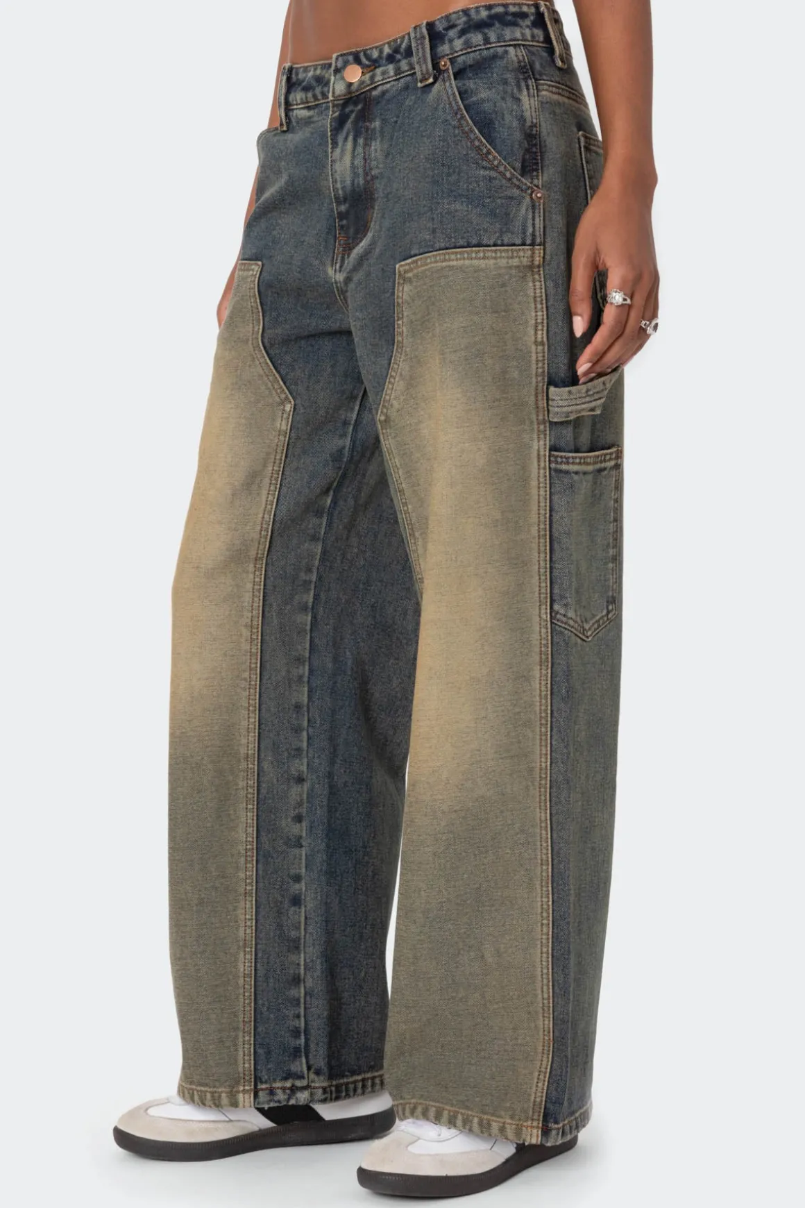 Contrast Panel Low Rise Washed Jeans