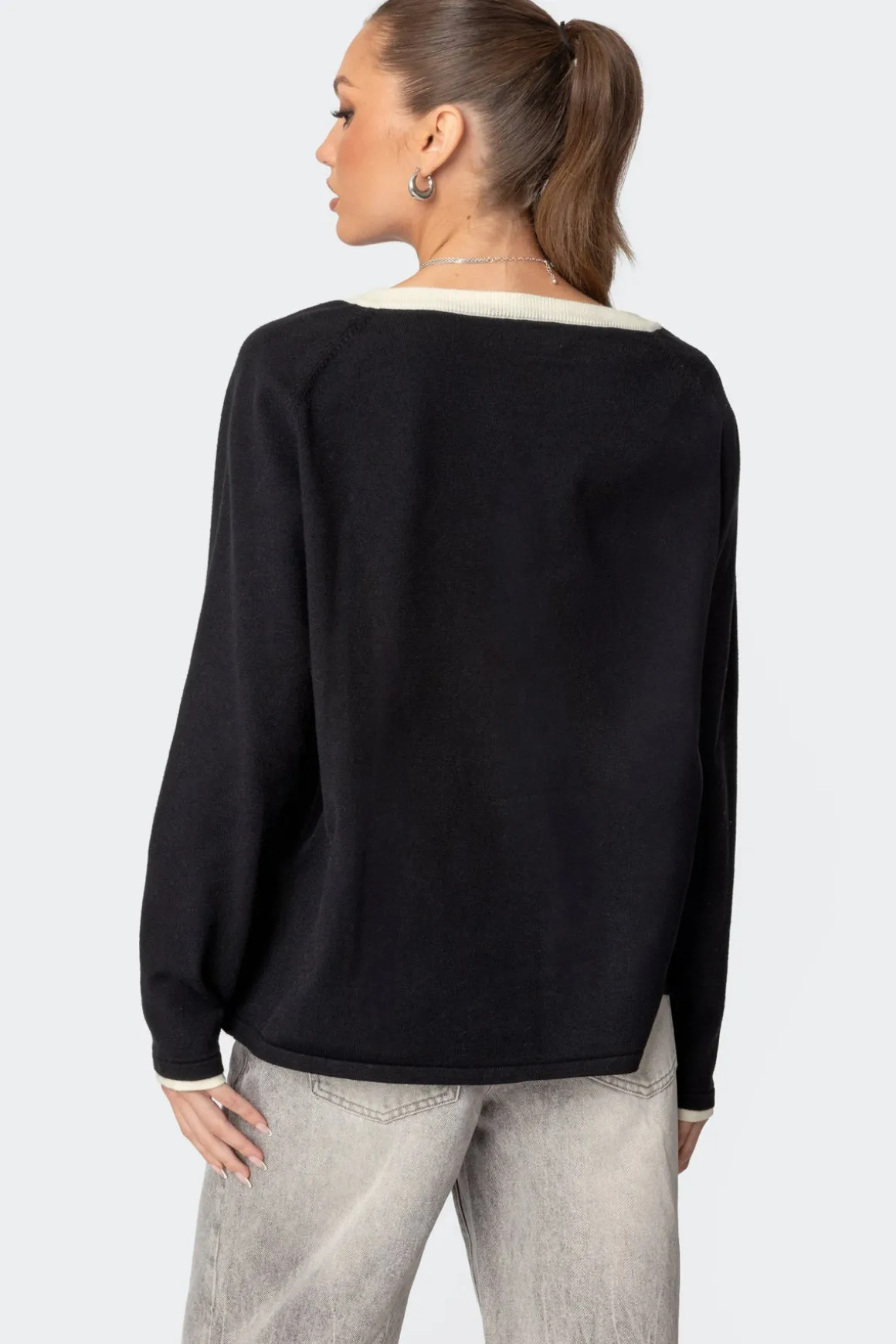 Contrast V Neck Knit Sweater