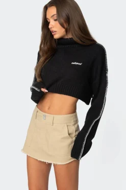 Embroidered Edge Cropped Turtle Neck Sweater