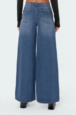 Low-Rise Wide Jeans
