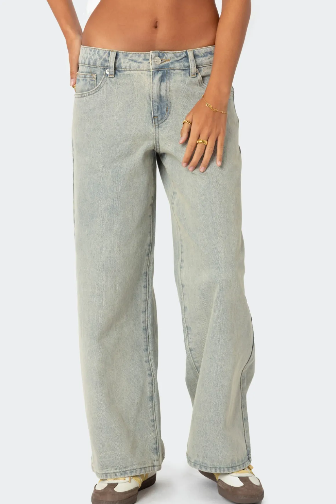 Petite Magda Low Rise Acid Wash Jeans