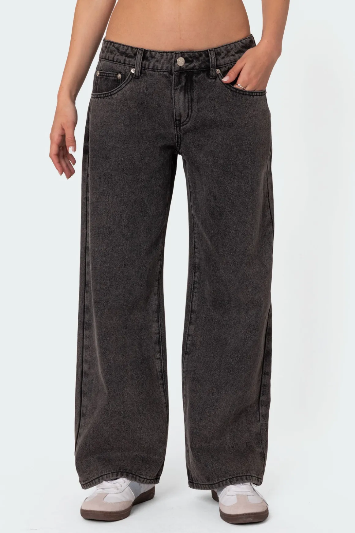 Petite Raelynn Washed Low Rise Jeans