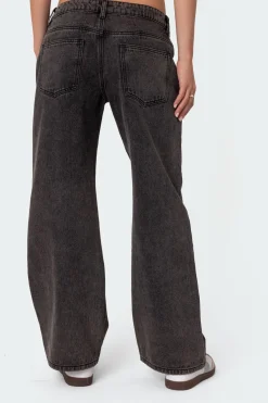Petite Raelynn Washed Low Rise Jeans