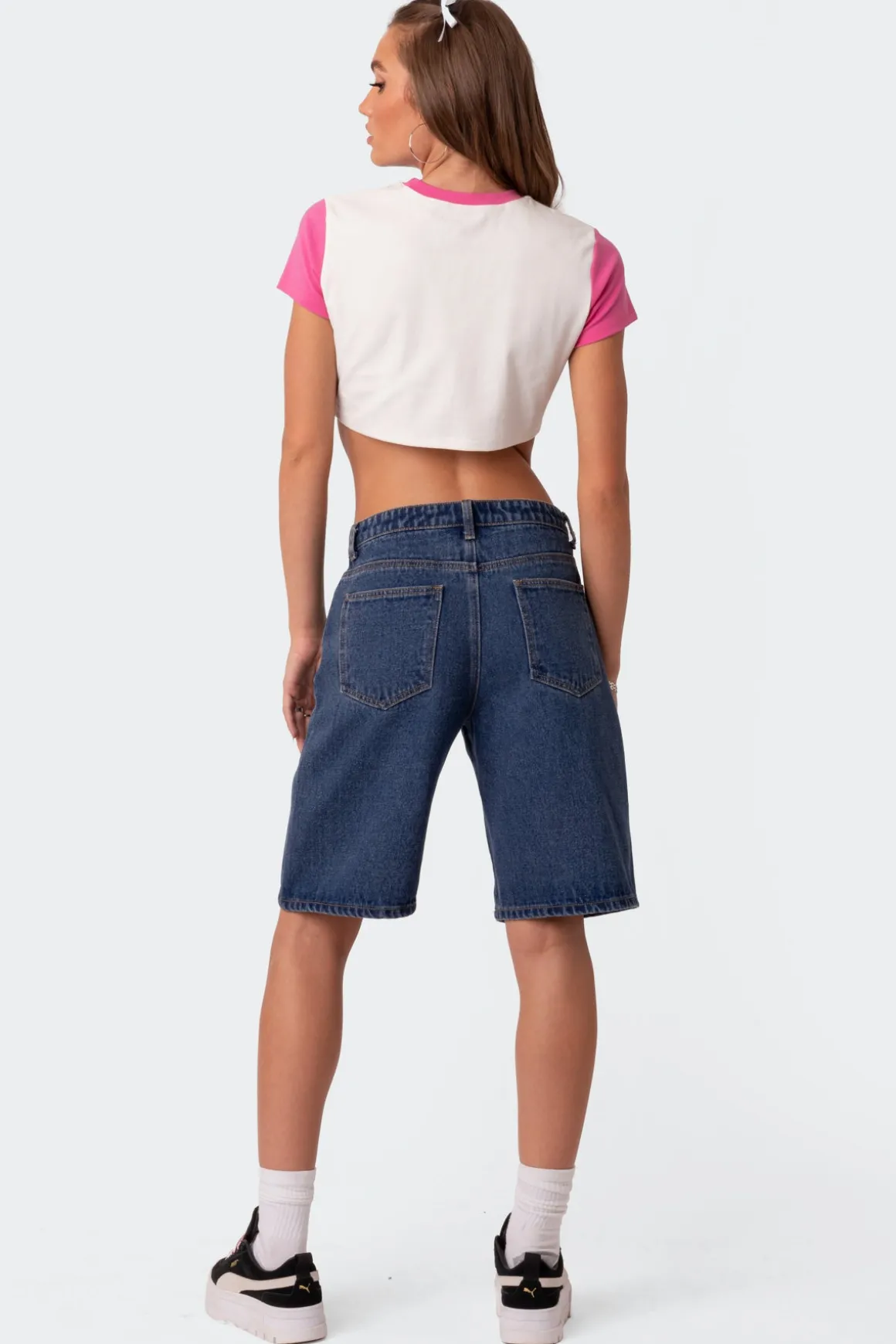 Queenin Cropped T Shirt