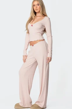 Roselle Ribbed V Neck Top
