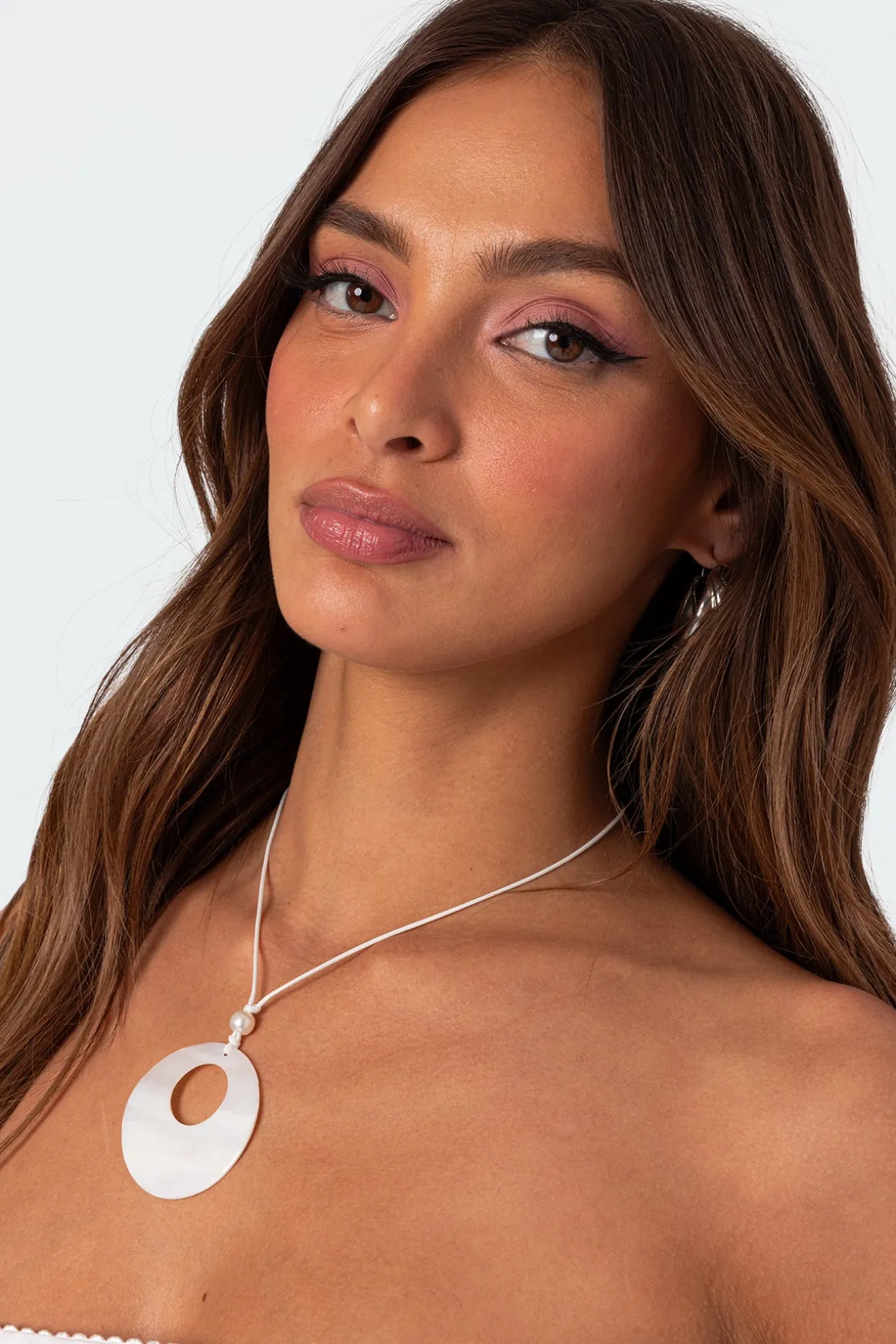 Sunshine Circle Shell String Necklace
