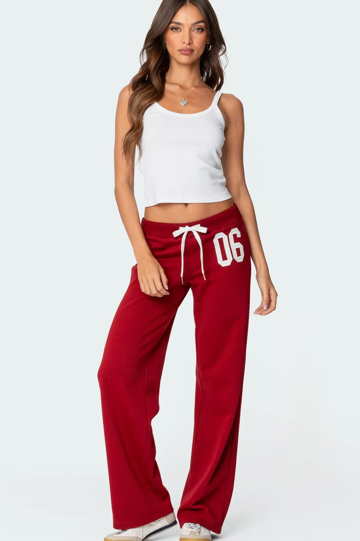 06 Sweatpants