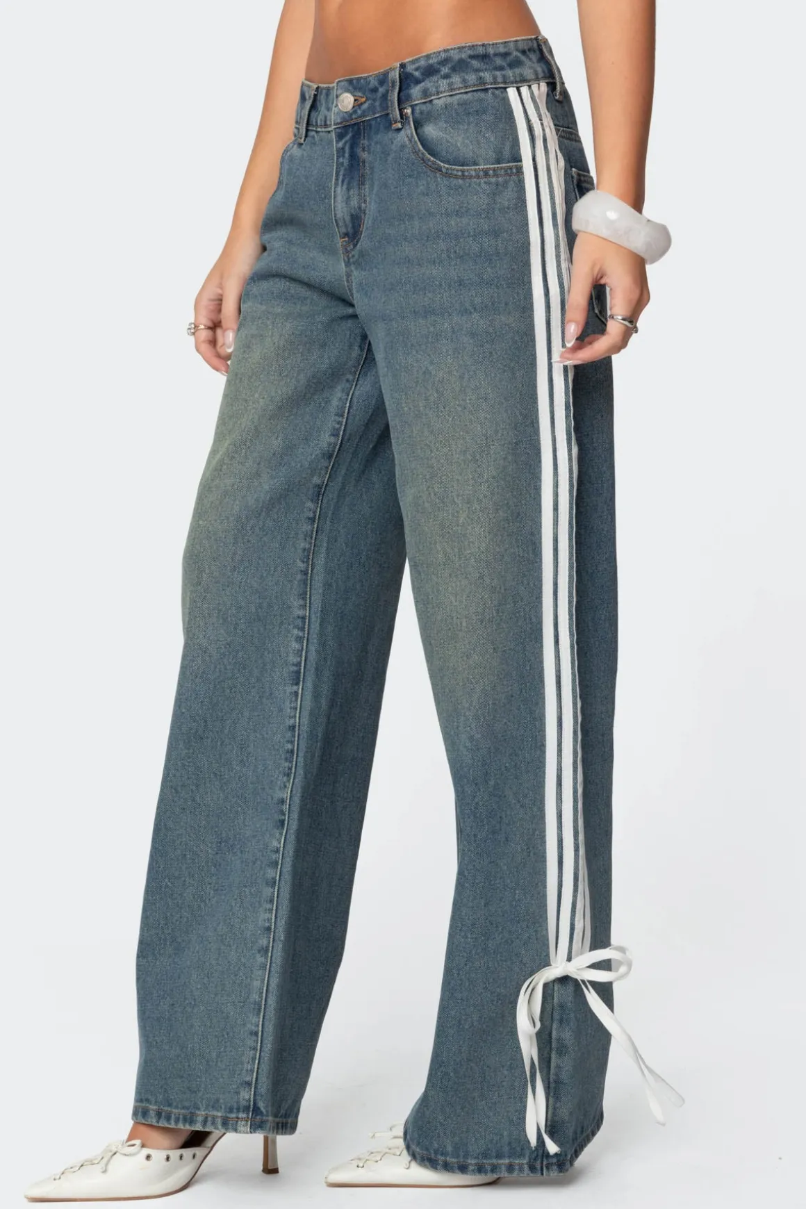 Washed Low Rise Ribbon Jeans